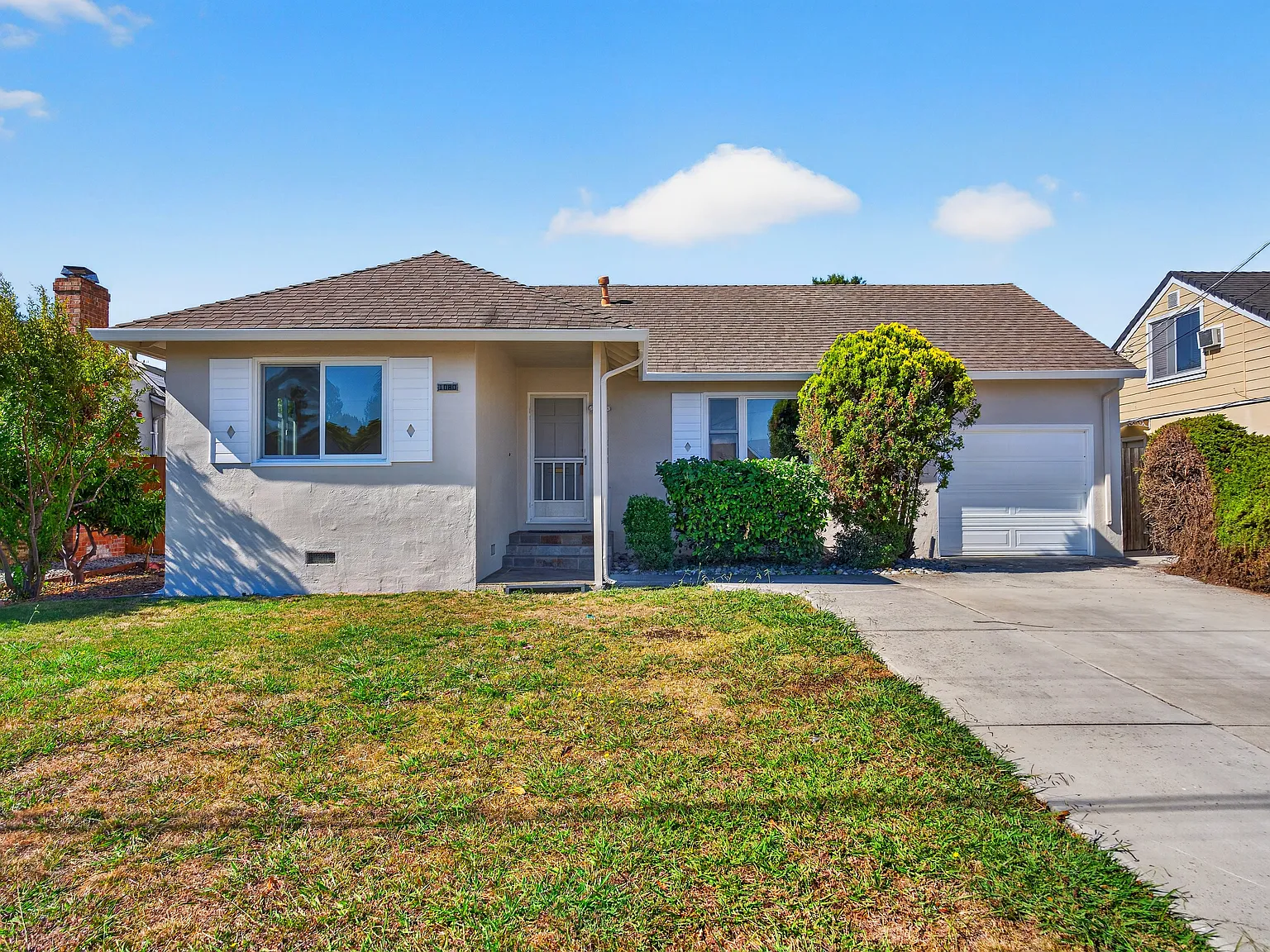 3 bed, 2.0 bath, 1484 sqft, $4,995 — Photo 3