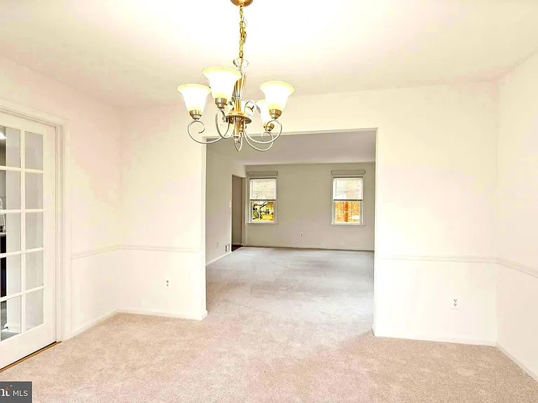 7109 Davis Ct — Photo 13