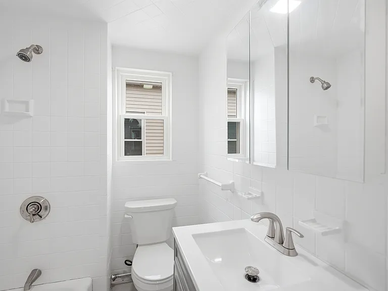 27 Linden St #27 — Photo 15
