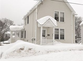 914 Summit St, Hancock, MI 49930