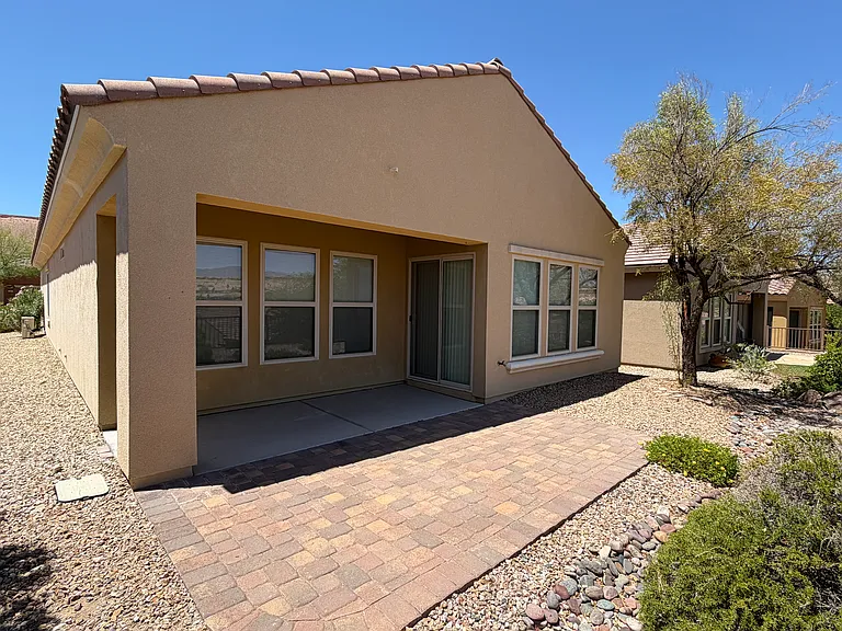 1072 Bunkhouse Ct — Photo 30