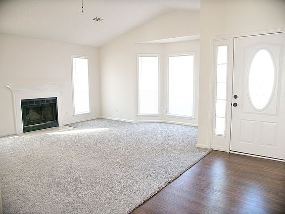 5th image of 4103 Cornerstone Dr