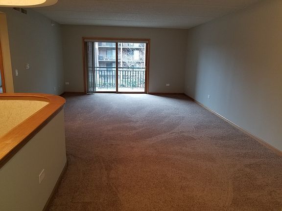 5th image of 11 S Wille St #302