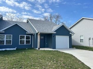 105 Margarita Ct S, Centralia, MO 65240