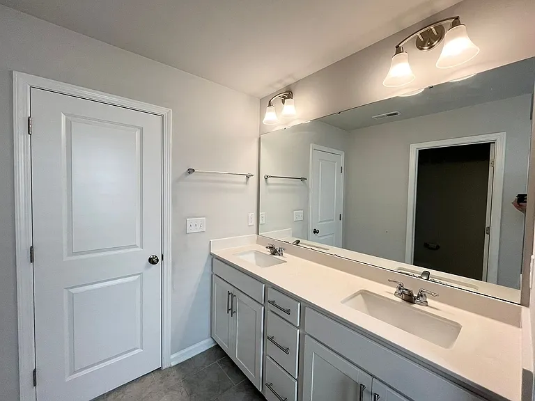 812 Cainhoy Ct — Photo 18