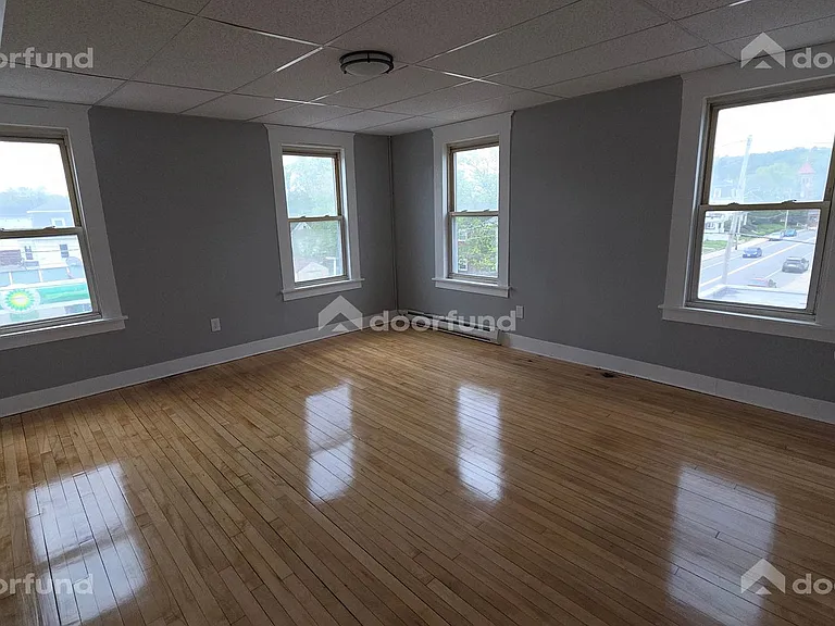 224 Main St #8 — Photo 8