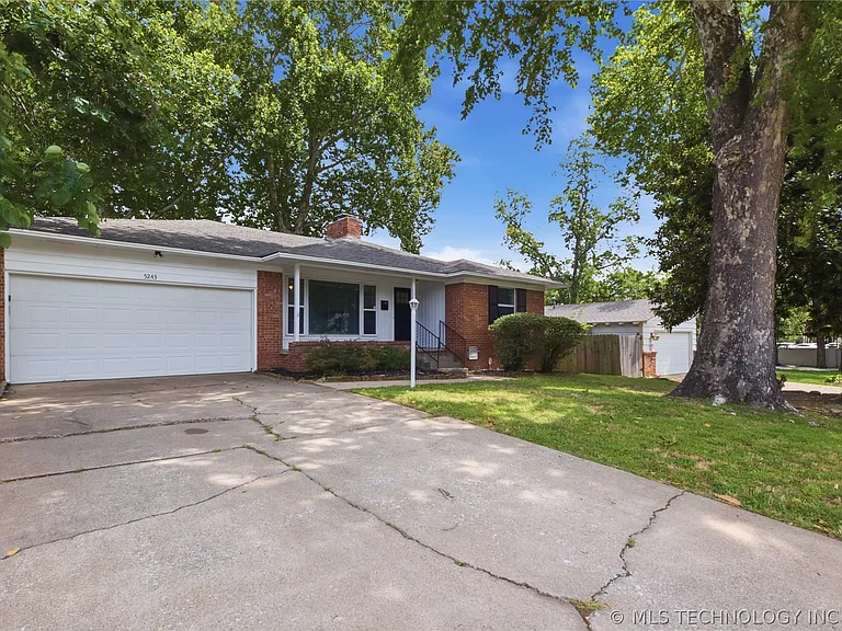 5243 S Toledo Ave — Photo 2