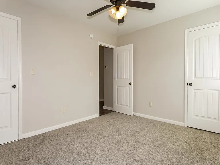 4694 W Dublin — Photo 13