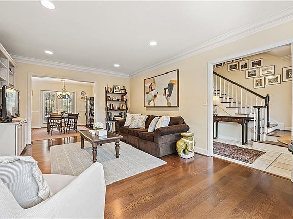 5th image of 26 Howell Mill Rd NW