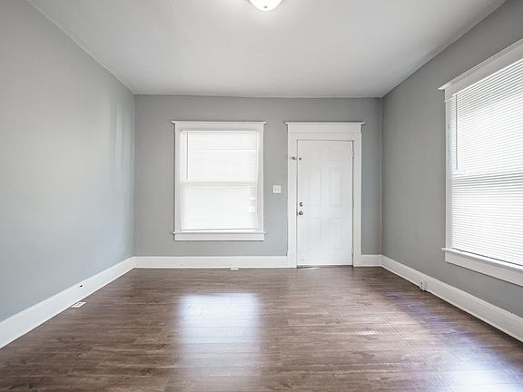4th image of 517 N Gray St