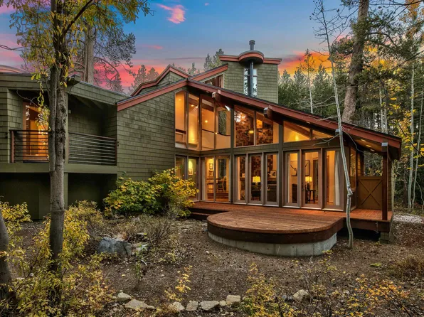 6710 Springs Ct, Tahoma, CA 96142