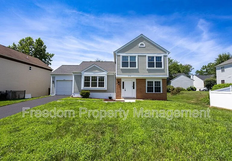 10116 Wimbledon Ct — Photo 2