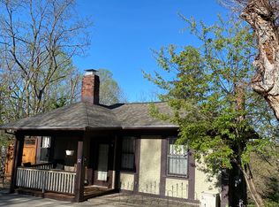 32 Albemarle Pl, Asheville, NC 28801