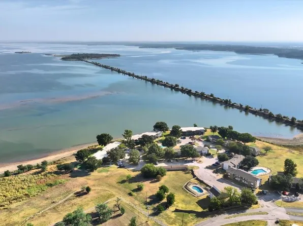 114 Harbor Dr Unit 219, Runaway Bay, TX 76426