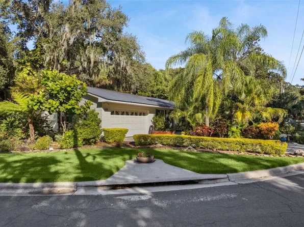 635 Michigan St, Mount Dora, FL 32757