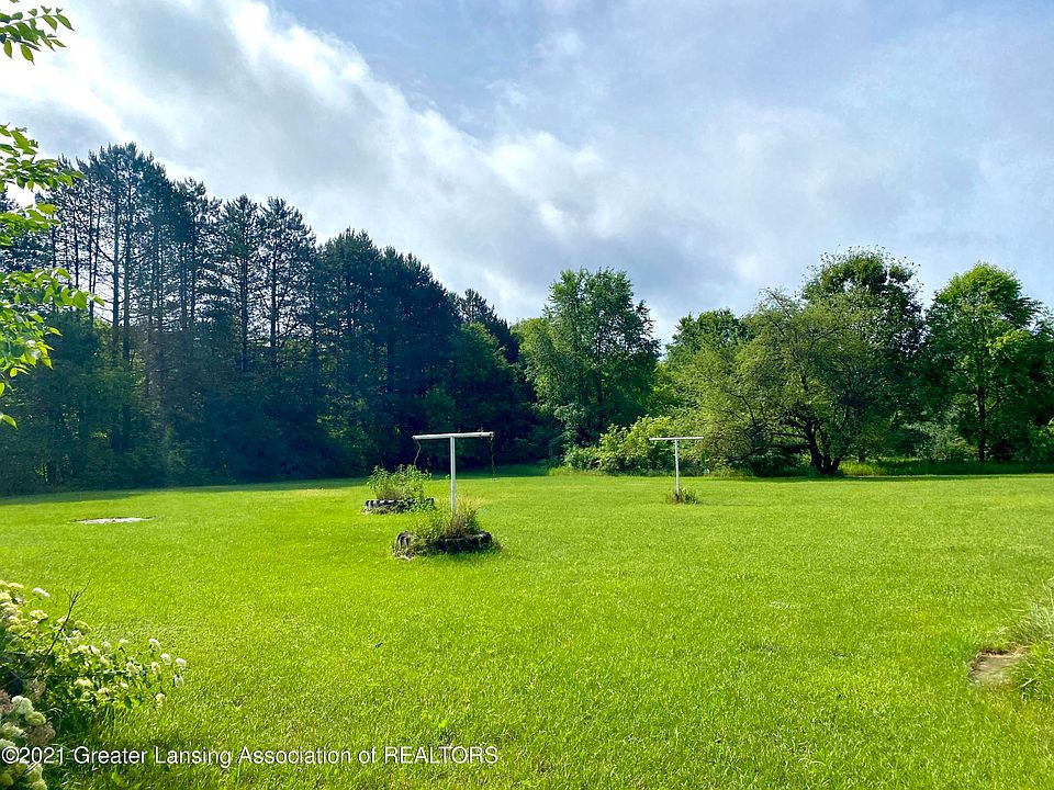 2nd image of 8469 Old Woodbury Rd