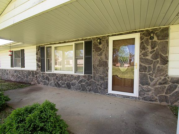 2nd image of 8783 E Circle Dr