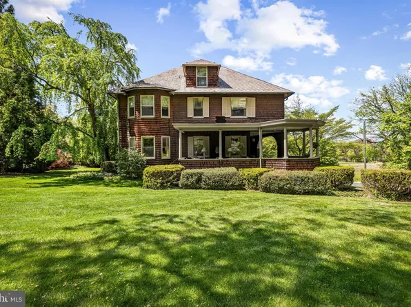 4 Hillside Rd, Baltimore, MD 21210