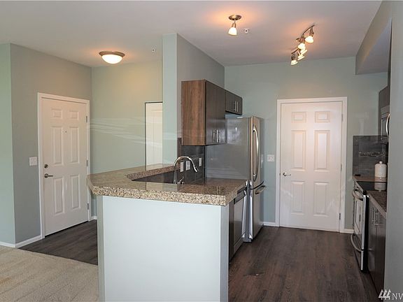 4th image of 21026 40th Pl S Unit L7