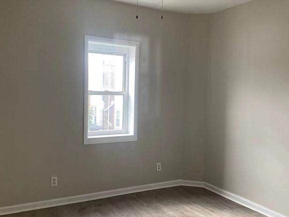 5th image of 2132 S 7th St Floor 3
