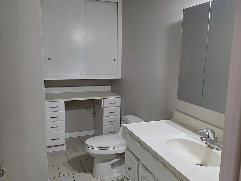1300 Liberty Dr — Photo 7