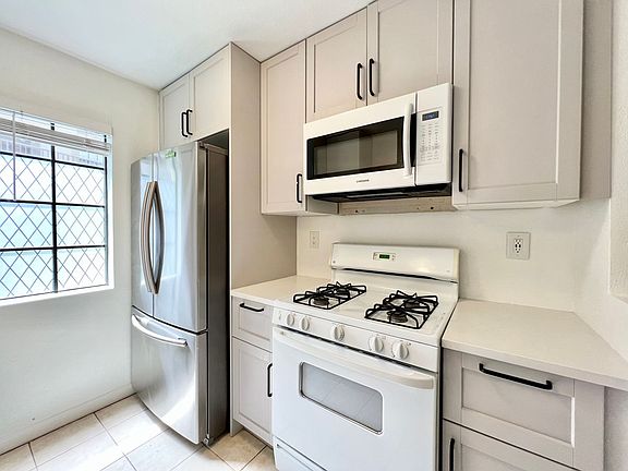 2nd image of 10303 Azuaga St Unit 15