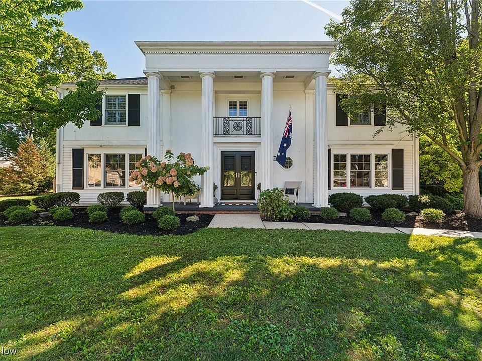 1st image of 3878 W Surrey Ct