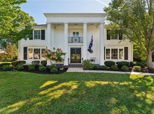 3878 W Surrey Ct, Rocky River, OH 44116