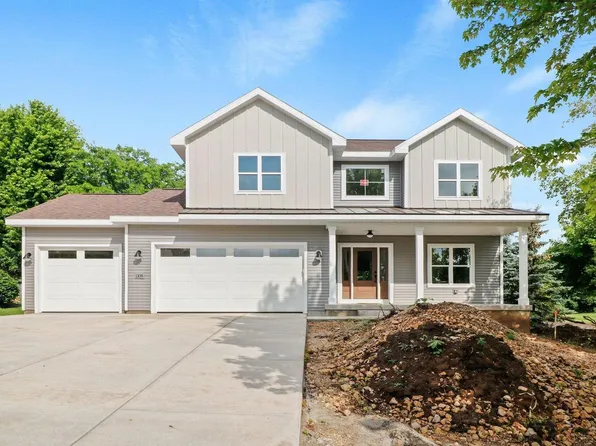 1108 Heritage Court, Waunakee, WI 53597