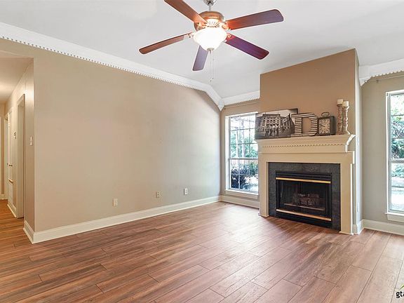 5th image of 15818 Echo Glen Dr