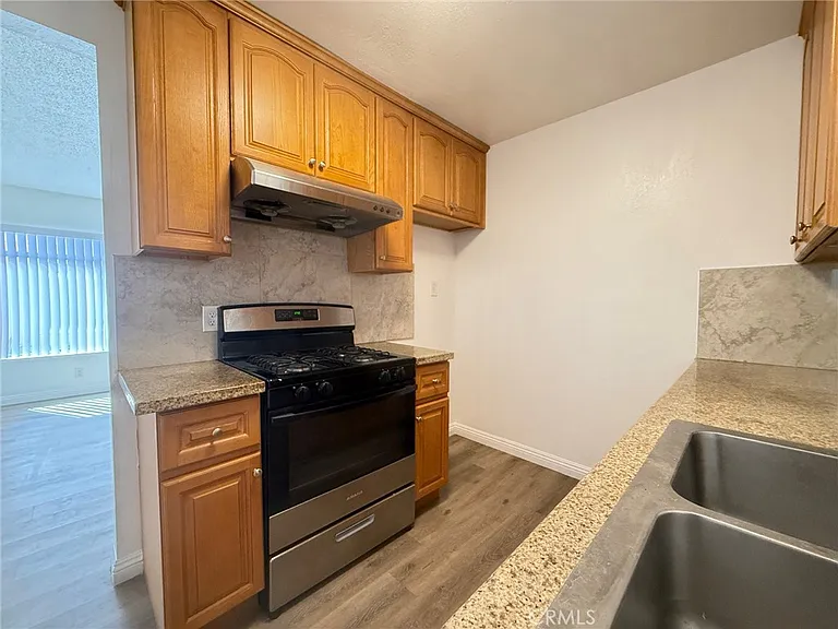 5152 San Bernardino St — Photo 8