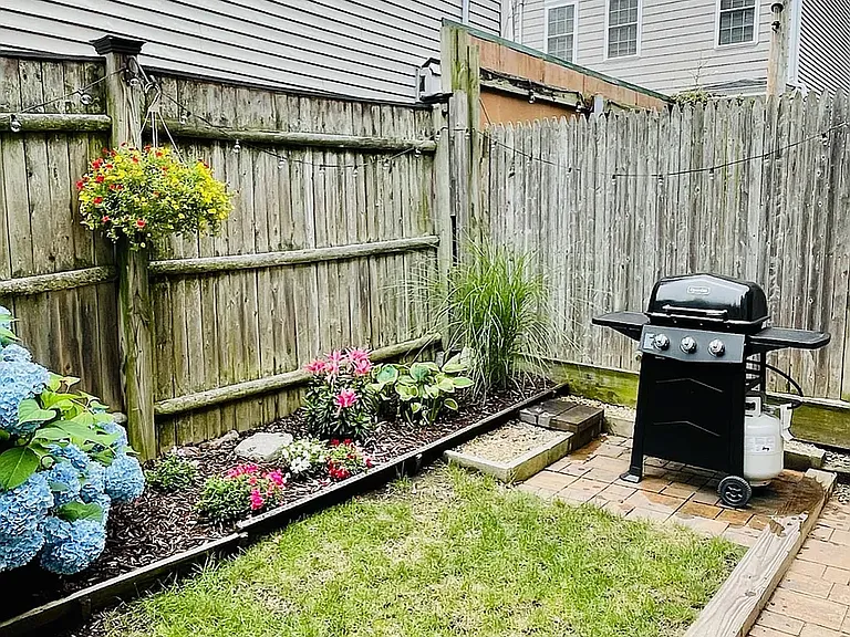 26 Vinton St #1 — Photo 5