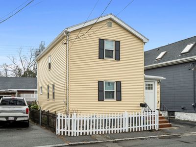 8 Rice St, Salem, MA, 01970