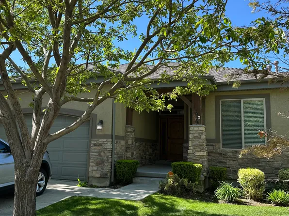 1929 W Golden Pond Way, Orem, UT 84058