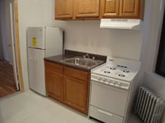 Rented by DSA Realty | media 35