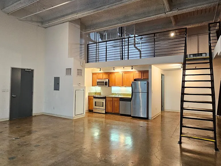The Reserve Lofts — Photo 11