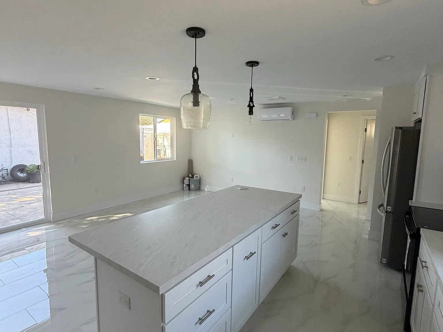 1 bed, 679 sqft, $2,400 — Photo 2