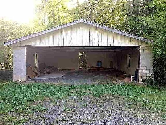 2nd image of 22510 Asheville Hwy #176