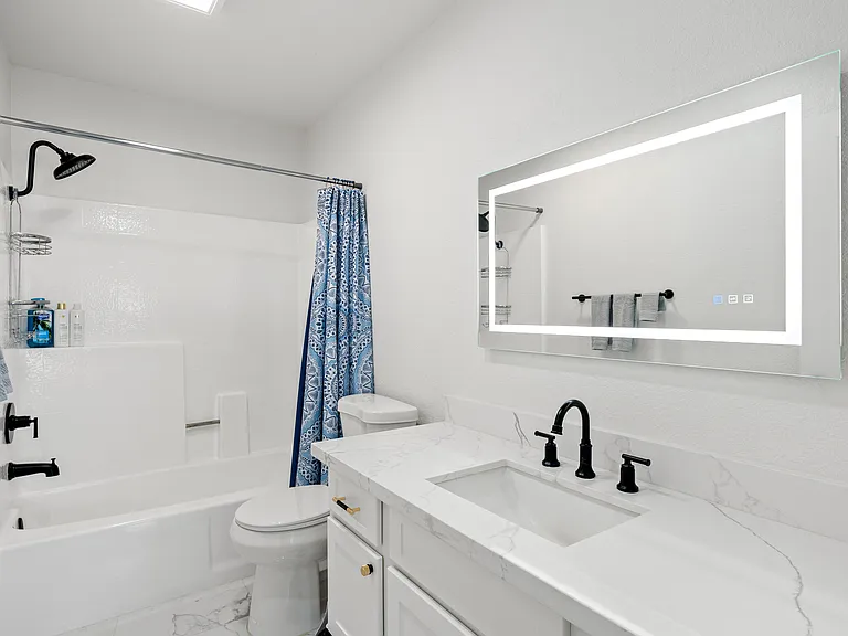 17447 Crestlake Ln — Photo 12
