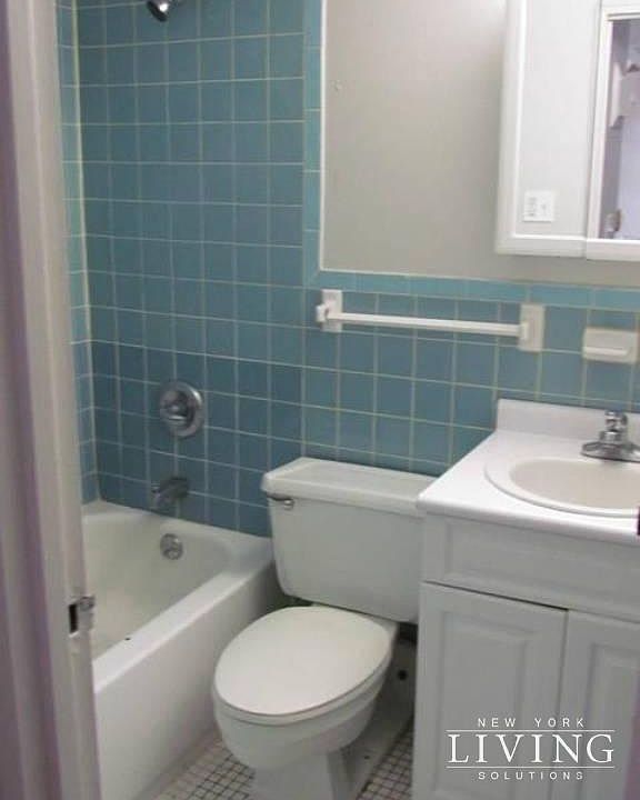 2nd image of 33 Gold St APT L12