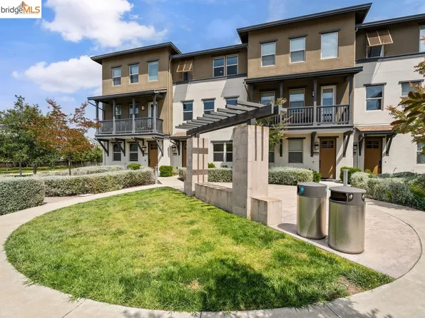 496 Diller St, Alameda, CA 94501