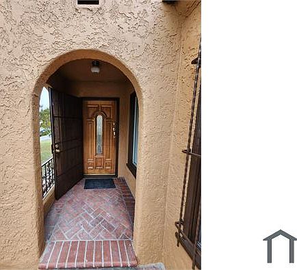 4th image of 2528 W 75th St