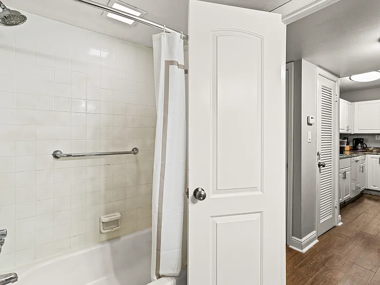 4303 W North A St #206 — Photo 14