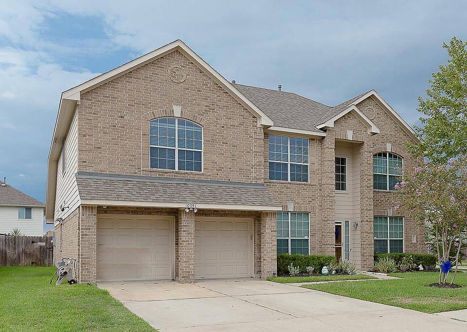 2nd image of 10051 Barr Lake Dr