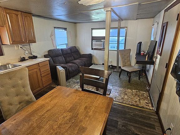 3rd image of 1246 Granby Rd #66