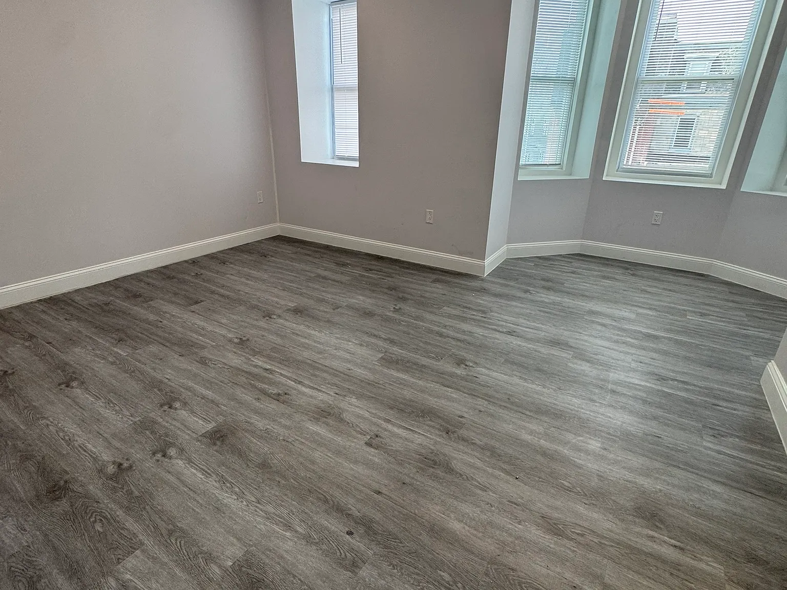 1 bed, 400 sqft, $1,195 — Photo 3