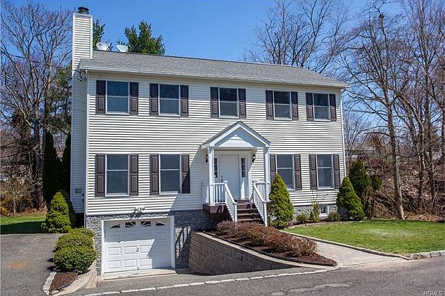 1st image of 101 Huntley Dr
