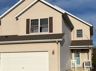 5306 Meadowlark Ln, Cedar Falls, IA 50613