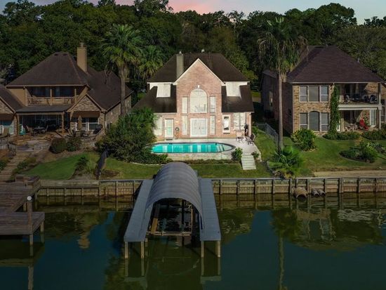 2025 S Shore Blvd, Montgomery, TX 77356
