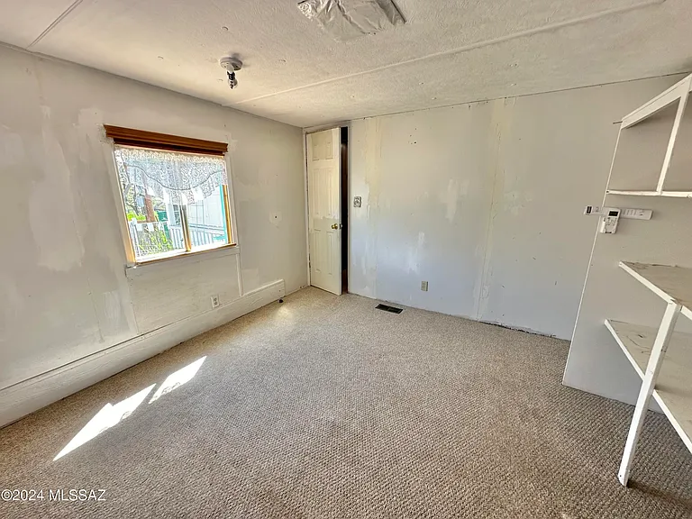 1490 N John Adams St — Photo 33